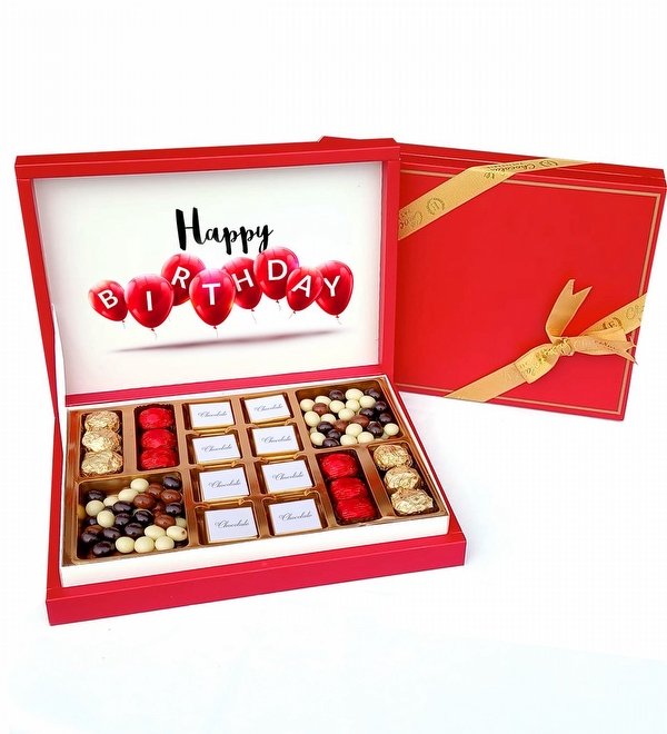 Happy Birthday Kutuda Çikolatalar