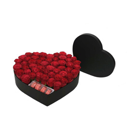 Deep Love Kalpte Gül ve Macaron