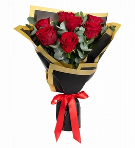 7 K�rm�z� G�l ve Okaliptus Buketi