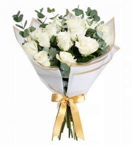 Okaliptus ve 15 Adet Beyaz G�l Demeti